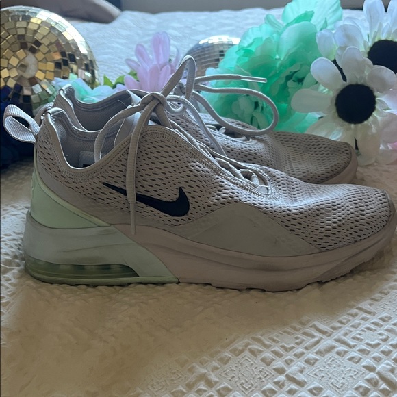 Nike Air Max Light Gray and Green Sneakers - Picture 7 of 13